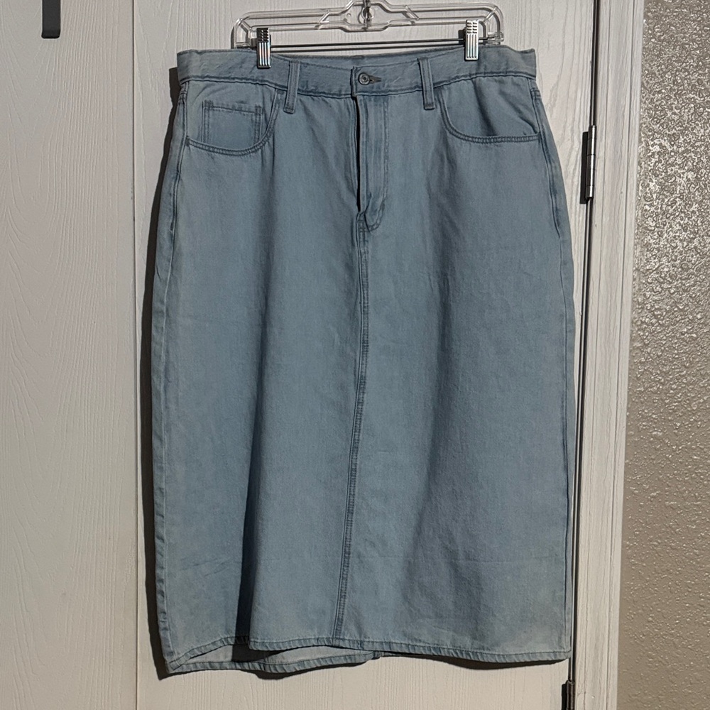 Old Navy Light Blue Denim Midi Skirt Size 16